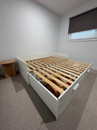 Second-hand Ikea Bed with Trundle bed and underbed drawers - Photo 1)