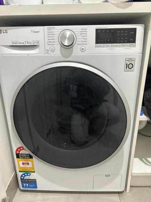 Second-hand LG 8kg Front Load Washing Machine