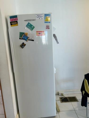 Second-hand Fisher & Paykel 450L Fridge (Fridge only, no freezer) - Photo 1)