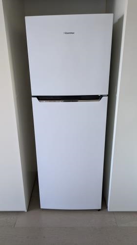 Second-hand Hisense 350L Top Mount Fridge