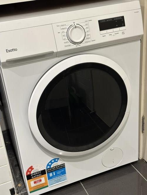 Second-hand Esatto 8kg Front Load Washing Machine - Photo 1)