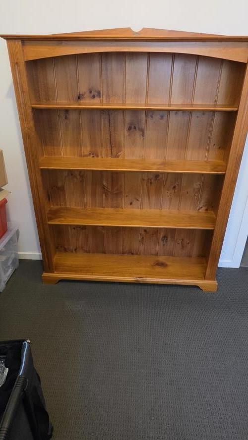 Second-hand Bookcase - Photo 1)