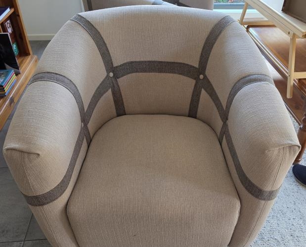 Second-hand Swivel Lounge Chair - Photo 1)