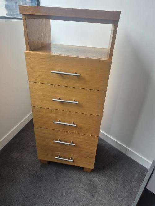 Second-hand Chest of Drawers - Photo 1)