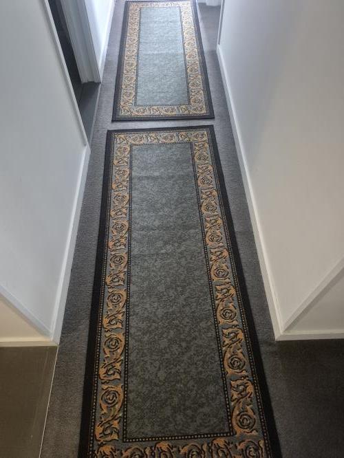 Second-hand Set of 2 Hallway Rugs - Photo 1)