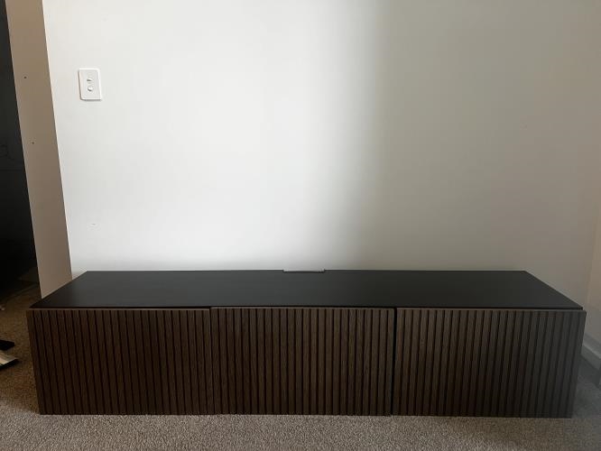 Second-hand IKEA TV Bench - Photo 1)