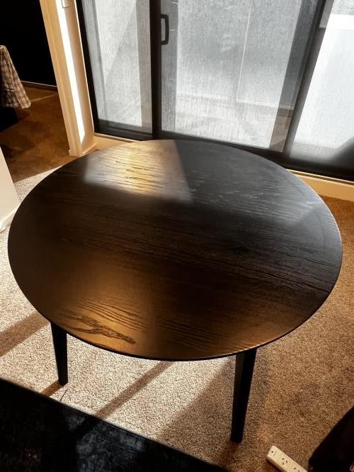 Second-hand IKEA Round Dining Table - Photo 1)