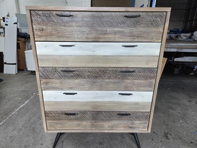 Second-hand Chest of Drawers - Photo 1)