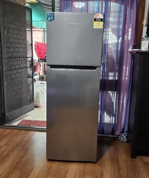 Second-hand Hisense 350L Top Mount Fridge