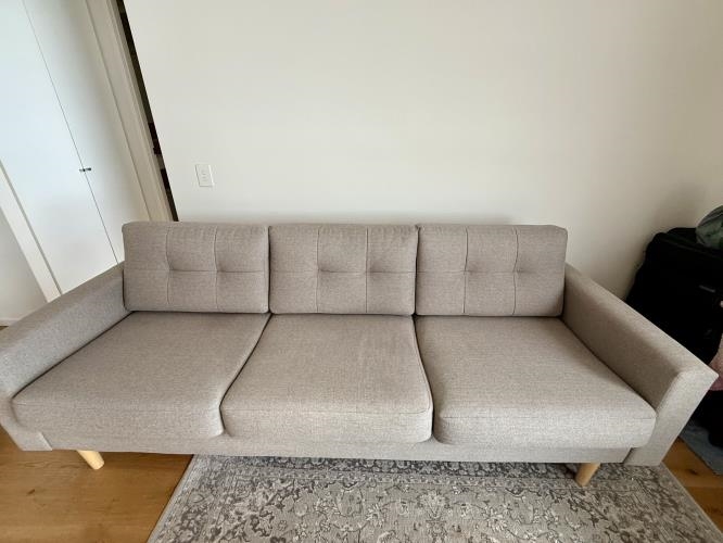Second-hand Three Seater Sofa - Photo 1)