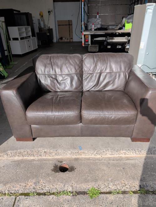 Second-hand Two Seater Sofa - Photo 1)