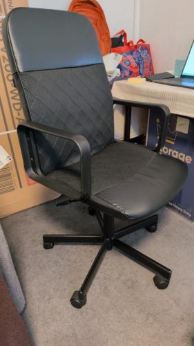 Second-hand IKEA Office Swivel Chair - Photo 1)