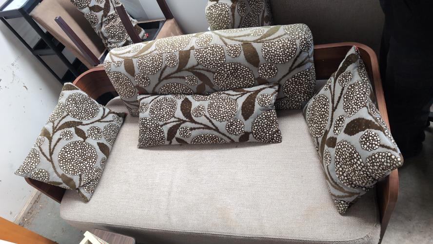Second-hand Two Seater Sofa - Photo 1)