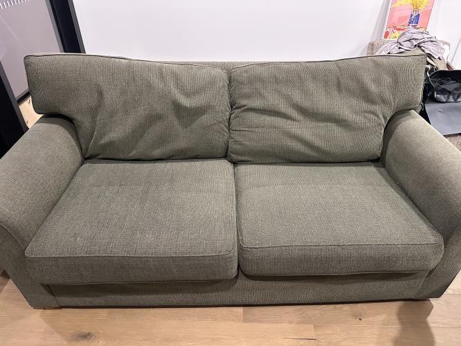 Second-hand Couch - Photo 1)