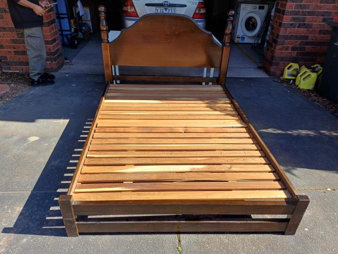 Second-hand Double Bed Frame - Photo 1)