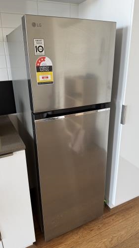 Second-hand LG 243L Top Mount Fridge