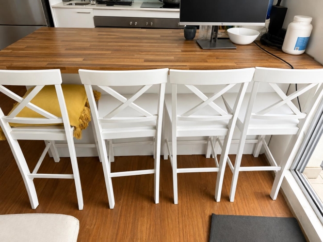 Second-hand Set of 4 Bar Stools - Photo 1)