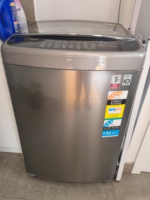 Second-hand LG 9kg Top Load Washing Machine