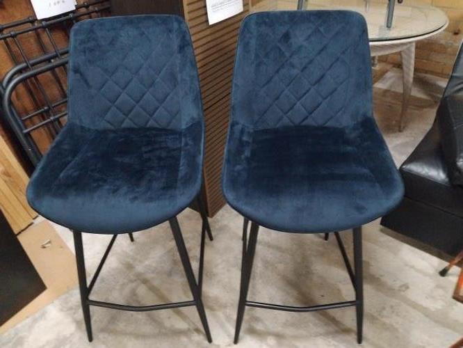 Second-hand Set of 2 Stylish Bar Stools - Photo 1)