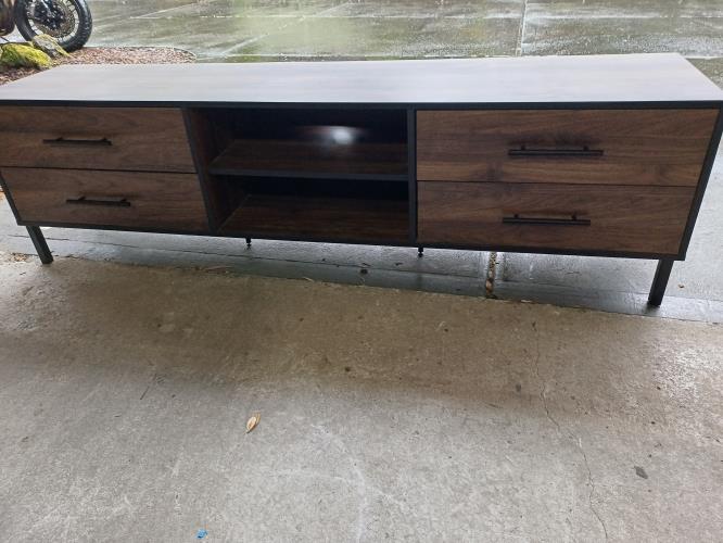 Second-hand Entertainment Unit - Photo 1)