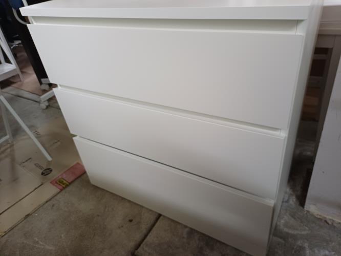 Second-hand Chest of 3 Drawers - Photo 1)