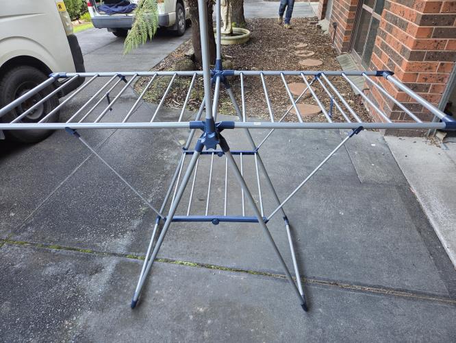 Second-hand Clothes Airer - Photo 1)
