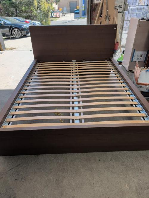 Second-hand Queen Size Bed Frame - Photo 1)