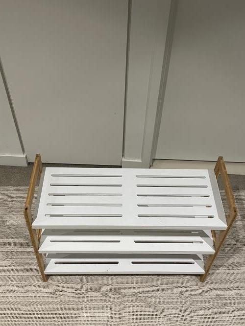 Second-hand Shoe Rack