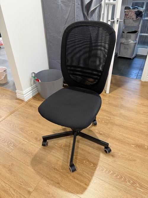 Second-hand IKEA FLINTAN Office Swivel Chair - Photo 1)
