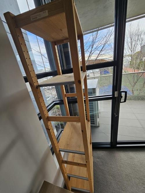 Second-hand IKEA Shelf Unit - Photo 1)