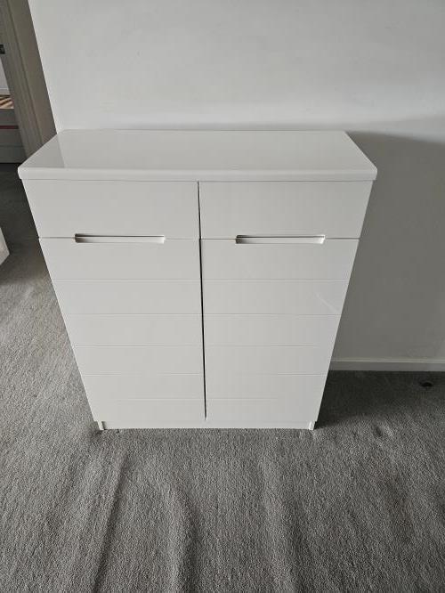 Second-hand Shoe Cabinet - Photo 1)