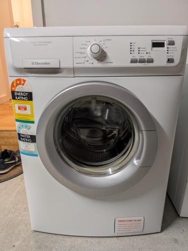 Second-hand Electrolux 7kg Front Load Washing Machine