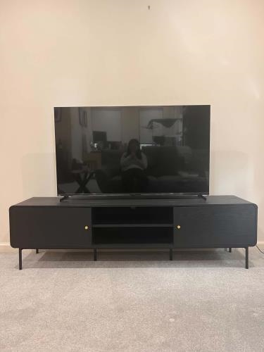 Second-hand Entertainment Unit - Photo 1)