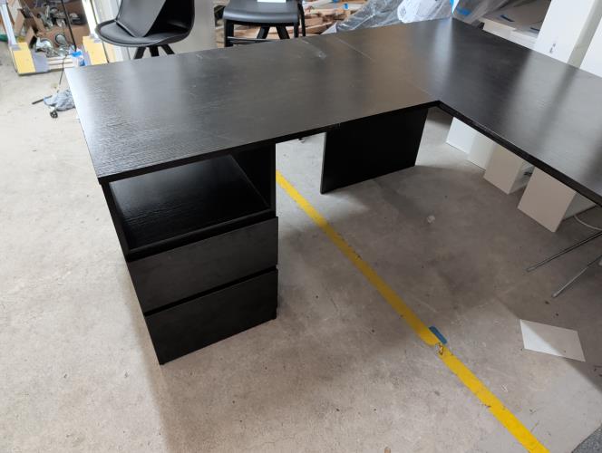 Second-hand L-Shape Desk with Drawers - Photo 1)