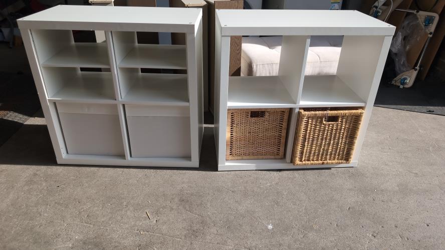 Second-hand Set of 2 IKEA KALLAX Shelf Units - Photo 1)