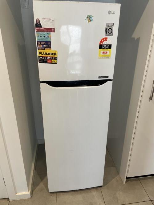 Second-hand LG 279L Top Mount Fridge