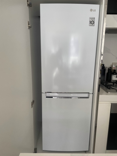 Second-hand LG 306L Bottom Mount Fridge