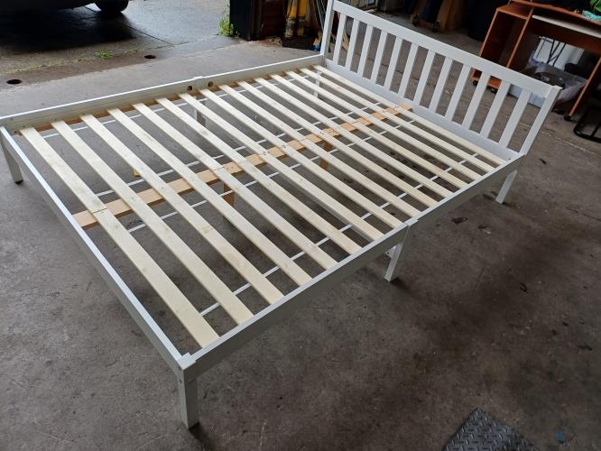 Second-hand Queen Size Bed Frame - Photo 1)