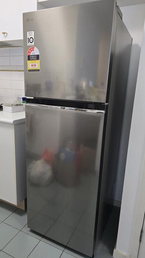 Second-hand LG 243L Top Mount Fridge