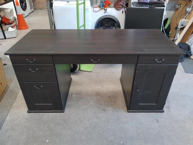 Second-hand IKEA Office Desk - Photo 1)