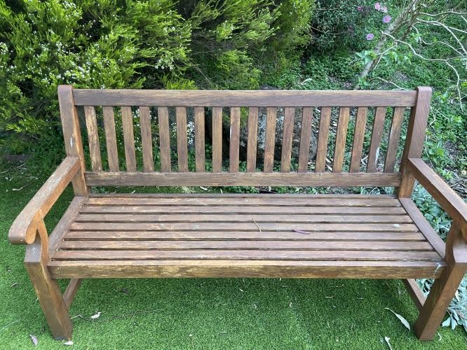 Second-hand Garden Seat - Photo 1)