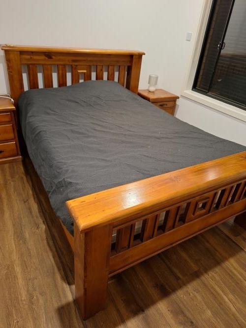 Second-hand Solid Timber Queen Bed Frame - Photo 1)