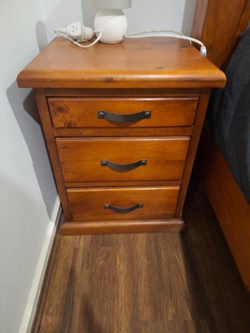 Second-hand Bedside Table