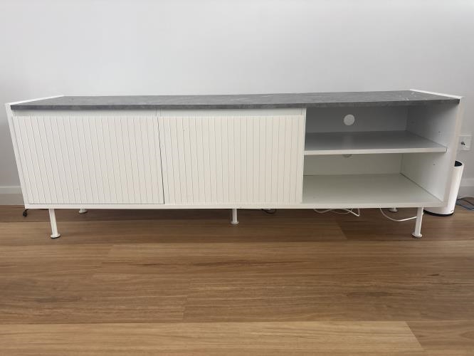 Second-hand Entertainment Unit - Photo 1)