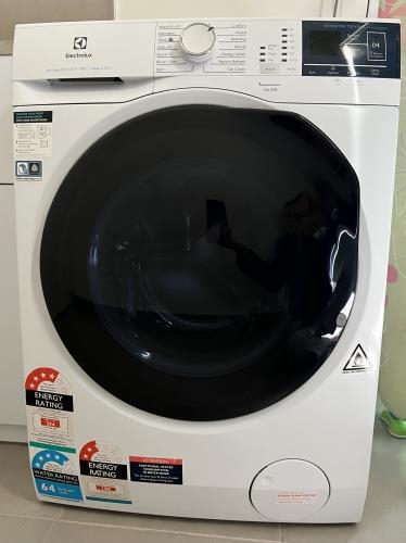 Second-hand Electrolux 7.5kg / 4.5kg Washer-Dryer Combo - Photo 1)