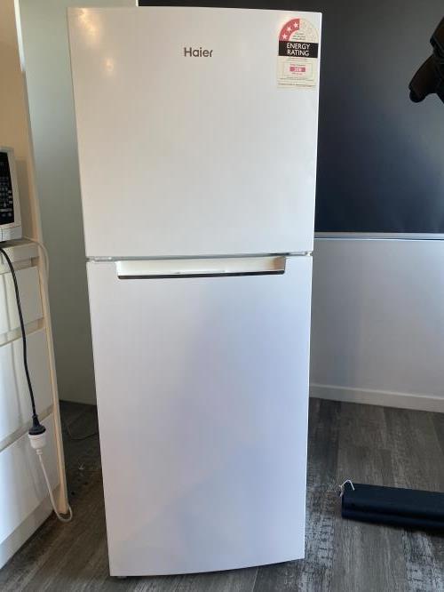 Second-hand Haier 221L Top Mount Fridge - Photo 1)