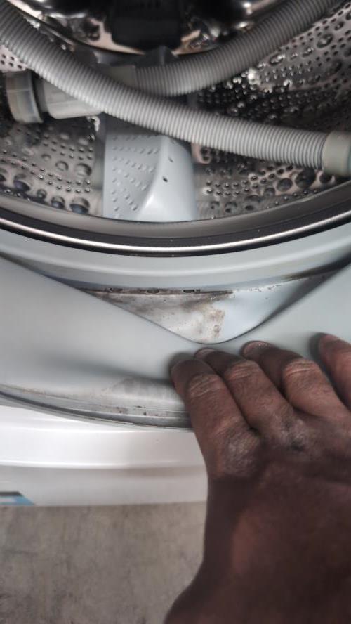 Second-hand Bosch 7kg Front Load Washing Machine - Photo 10)