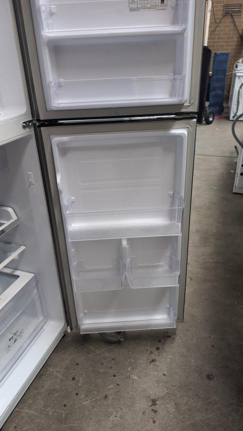 Second-hand Samsung 255L Top Mount Fridge - Photo 10)