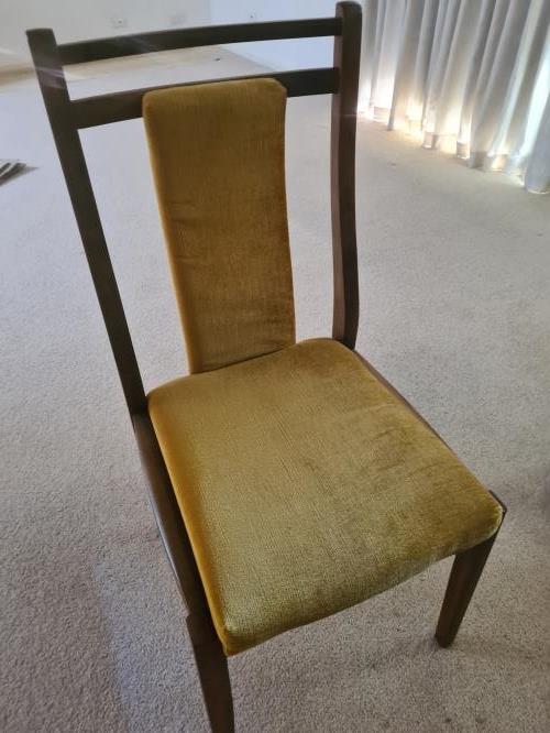 Second-hand Extendable Dining Table with 6 Chairs - Photo 10)