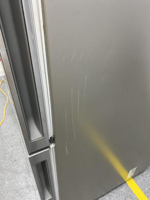 Second-hand Fisher & Paykel 442L Bottom Mount Fridge - Photo 10)